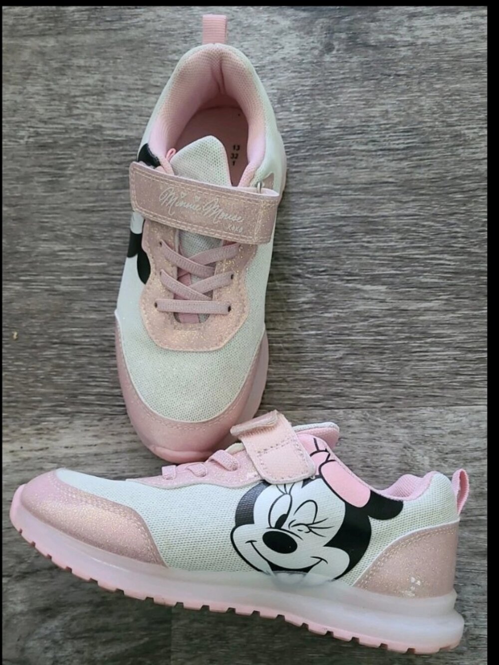 Girls Disney Minnie Mouse Light Up Pink Glitter Sneakers Size 1 Vellcro Strap